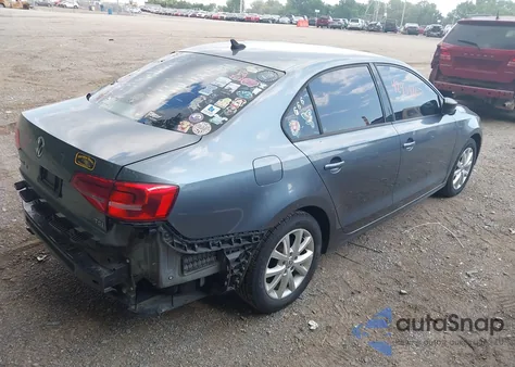 2015 Volkswagen Jetta 1.8T Se из США, поврежденный, VIN 3VWD17AJ0FM256995